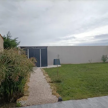 Maison De Vacances Recente *